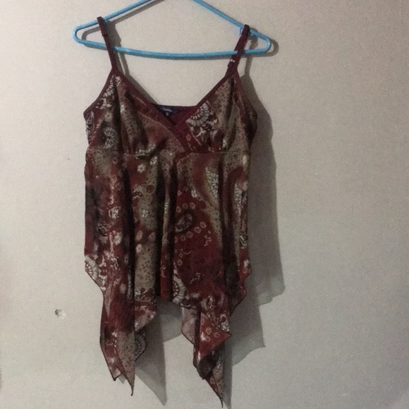 Fancy tan top - Picture 2 of 3